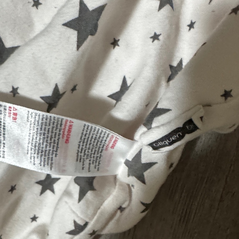 Star Patterned Swaddle - Picture 2 of 2